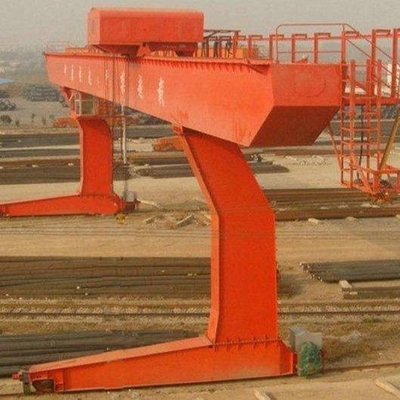 عملية تشغيل الكابينة الجسرية المزدوجة الكابولية ، رافعة جسرية مثبتة على السكك الحديدية